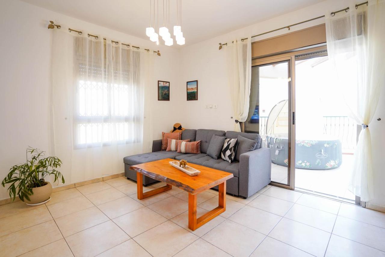Two Bed Room Apartment 5 Min Walk To The Beach Eilat Exterior photo