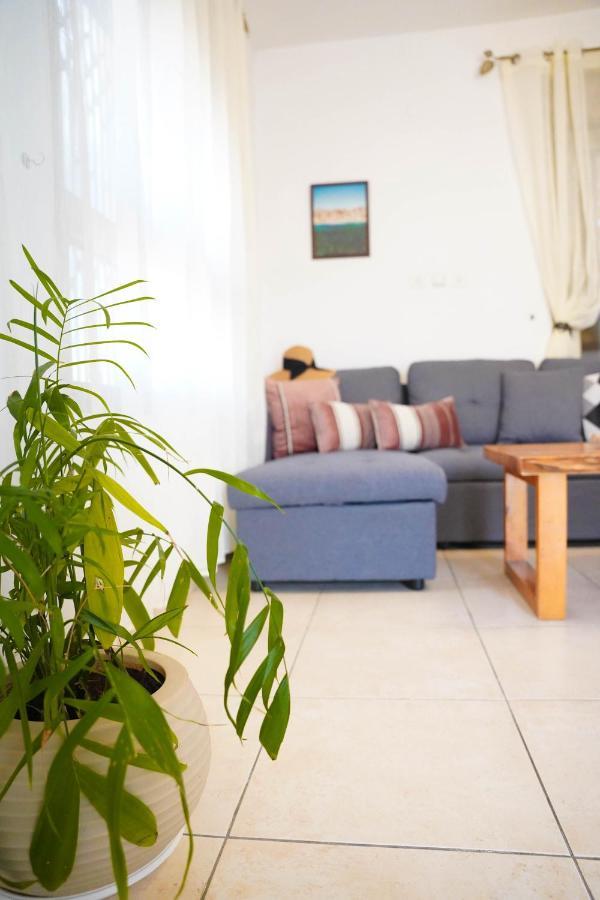 Two Bed Room Apartment 5 Min Walk To The Beach Eilat Exterior photo