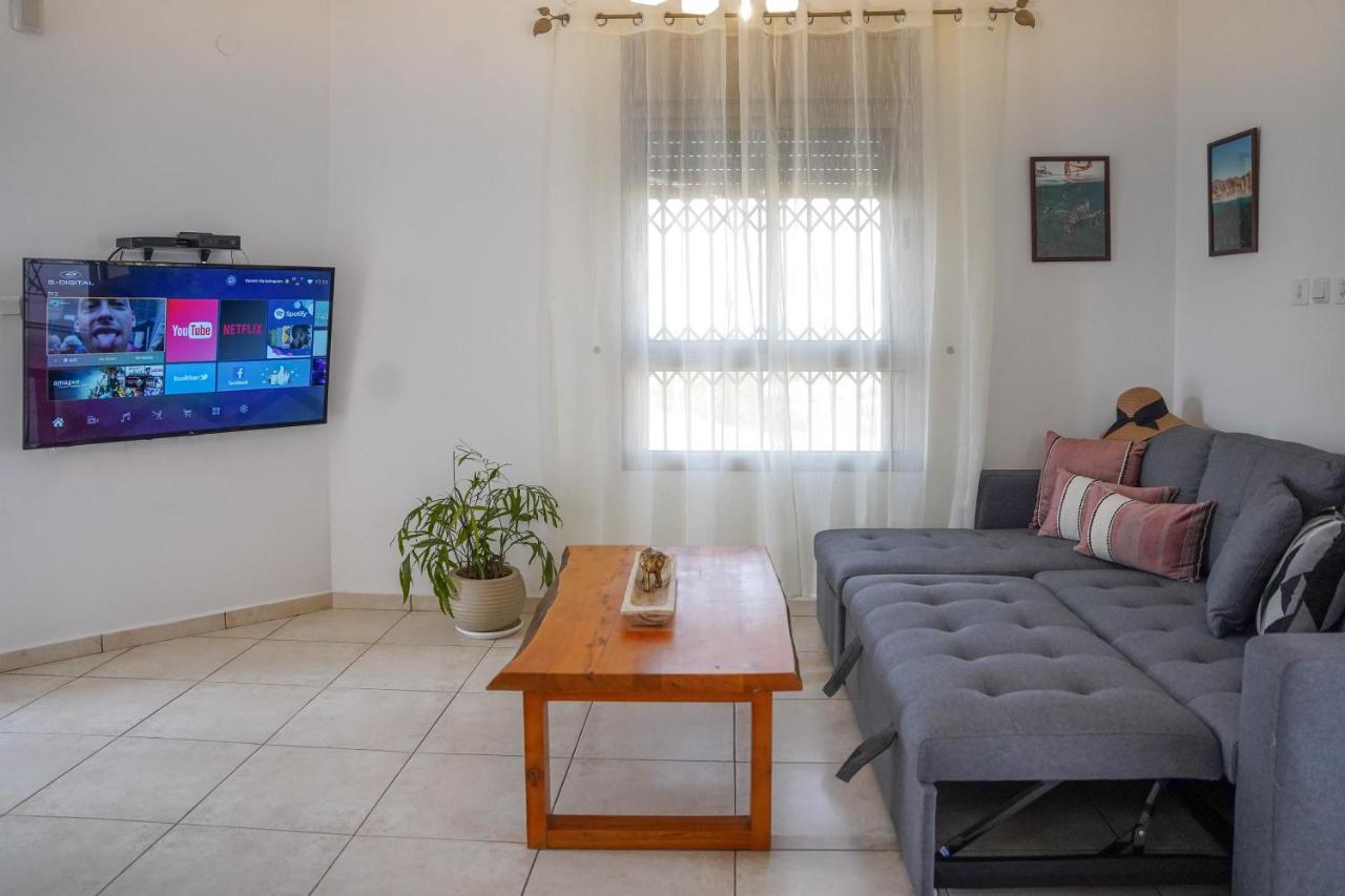 Two Bed Room Apartment 5 Min Walk To The Beach Eilat Exterior photo
